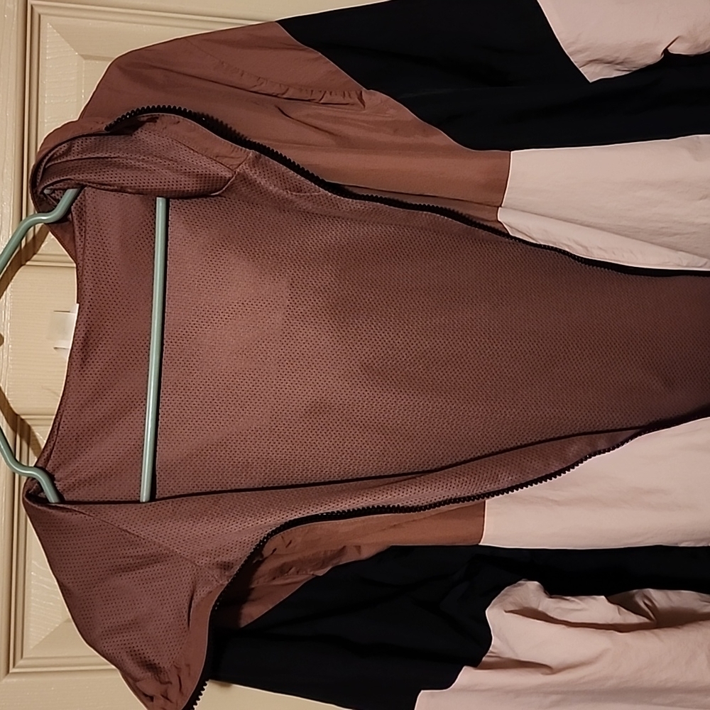 Pink jacket - Picture 4 of 6